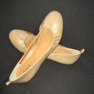 Nude Flats